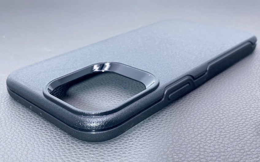 iPhone 15 Pro X-Symmetry Case Black